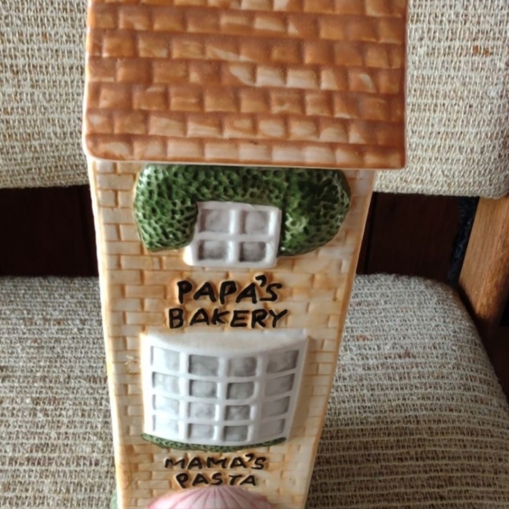 VINTAGE PAPA'S BAKERY, MAMA'S PASTA, STORAGE CANISTER/JAR.